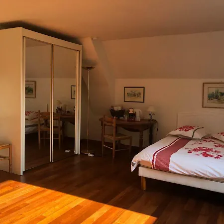 Bed & Breakfast Les Hibiscus Maisons-Laffitte